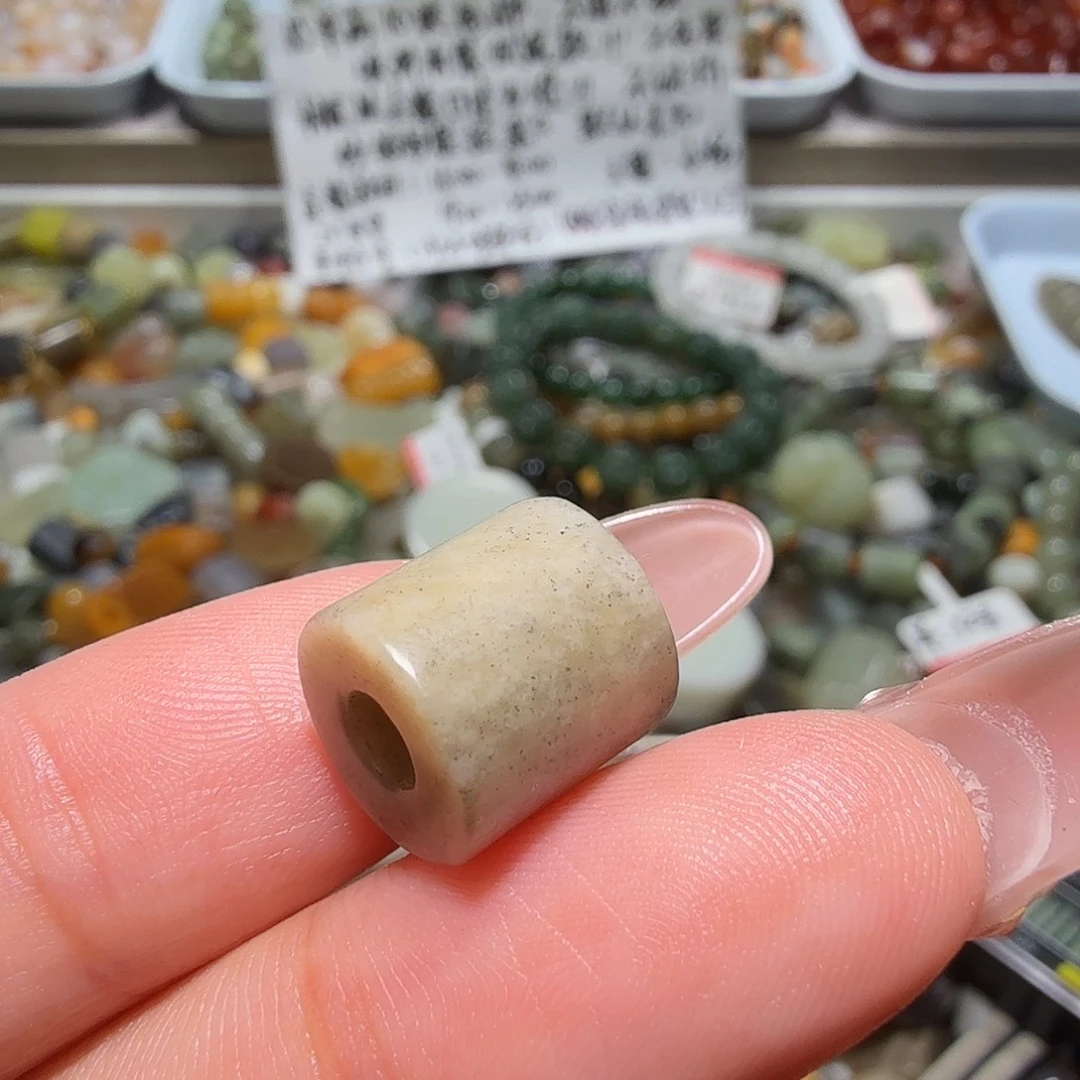 和田玉未镶嵌珠宝奇石