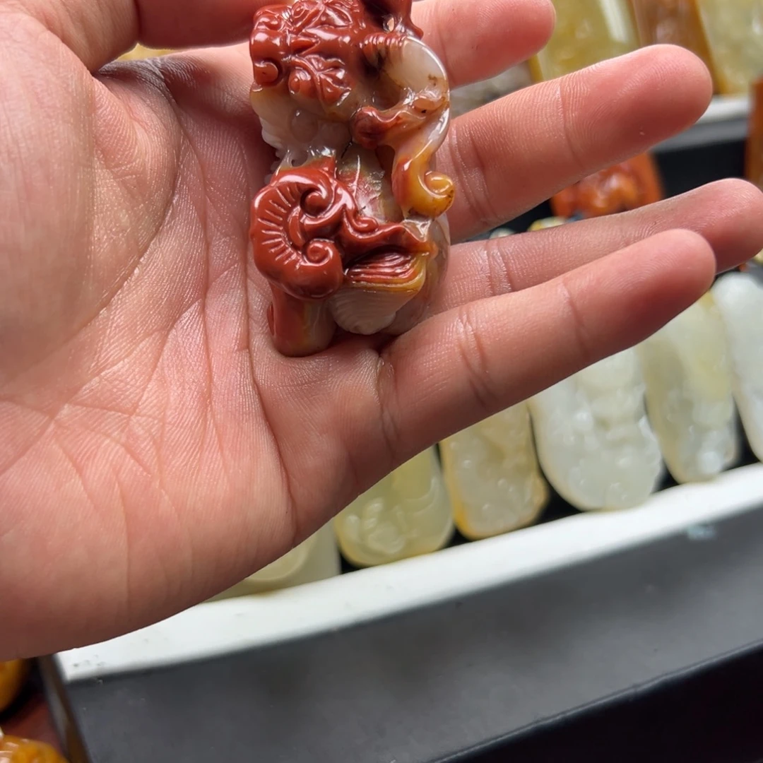 石英质玉（黄龙玉）未镶嵌多样性发货，发其一