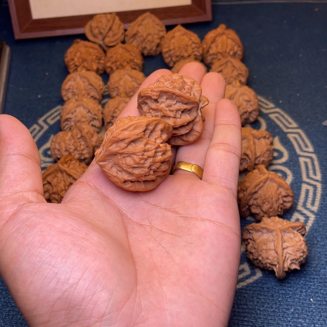 推***何把件文玩核桃盘山36
