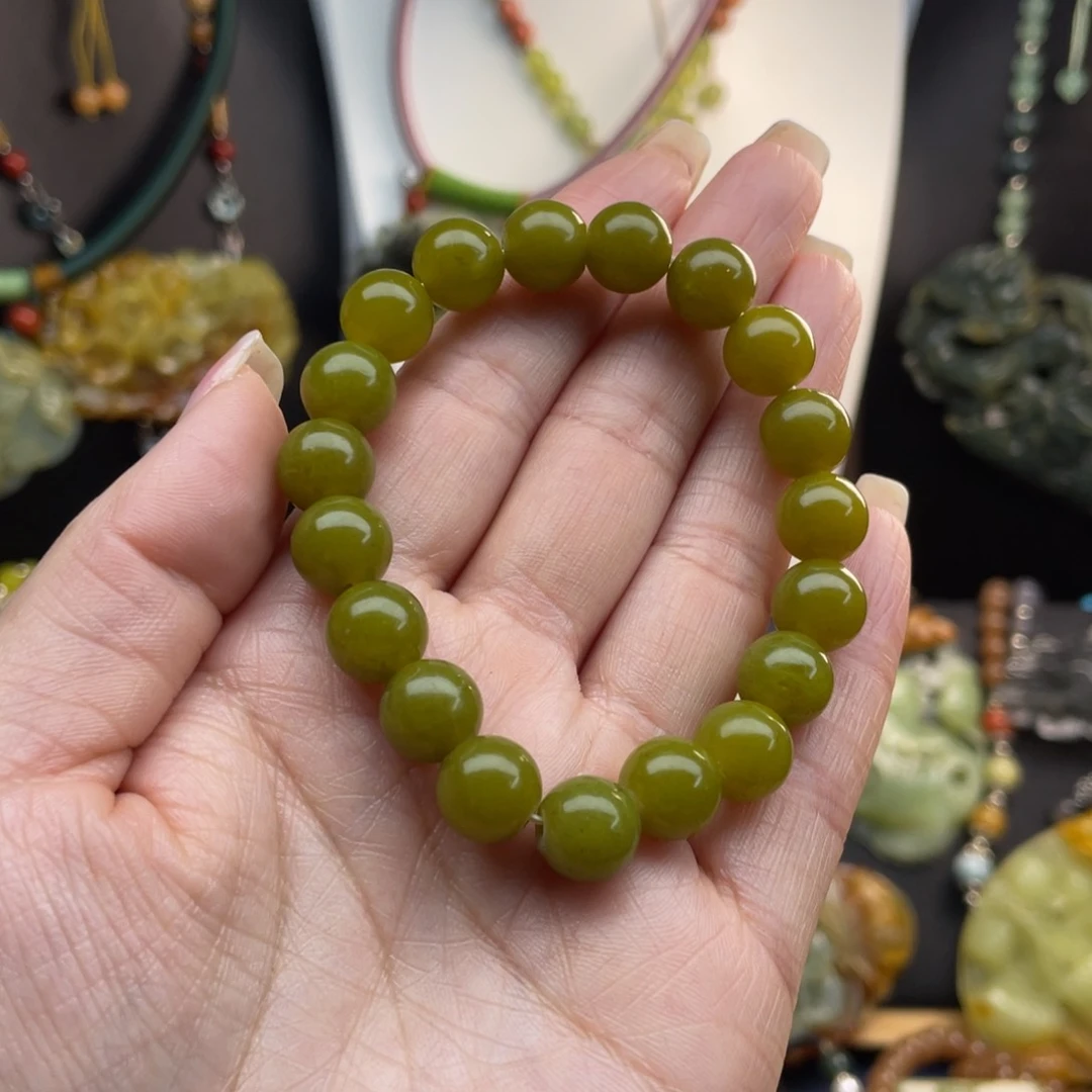 蛇纹石玉未镶嵌颈饰