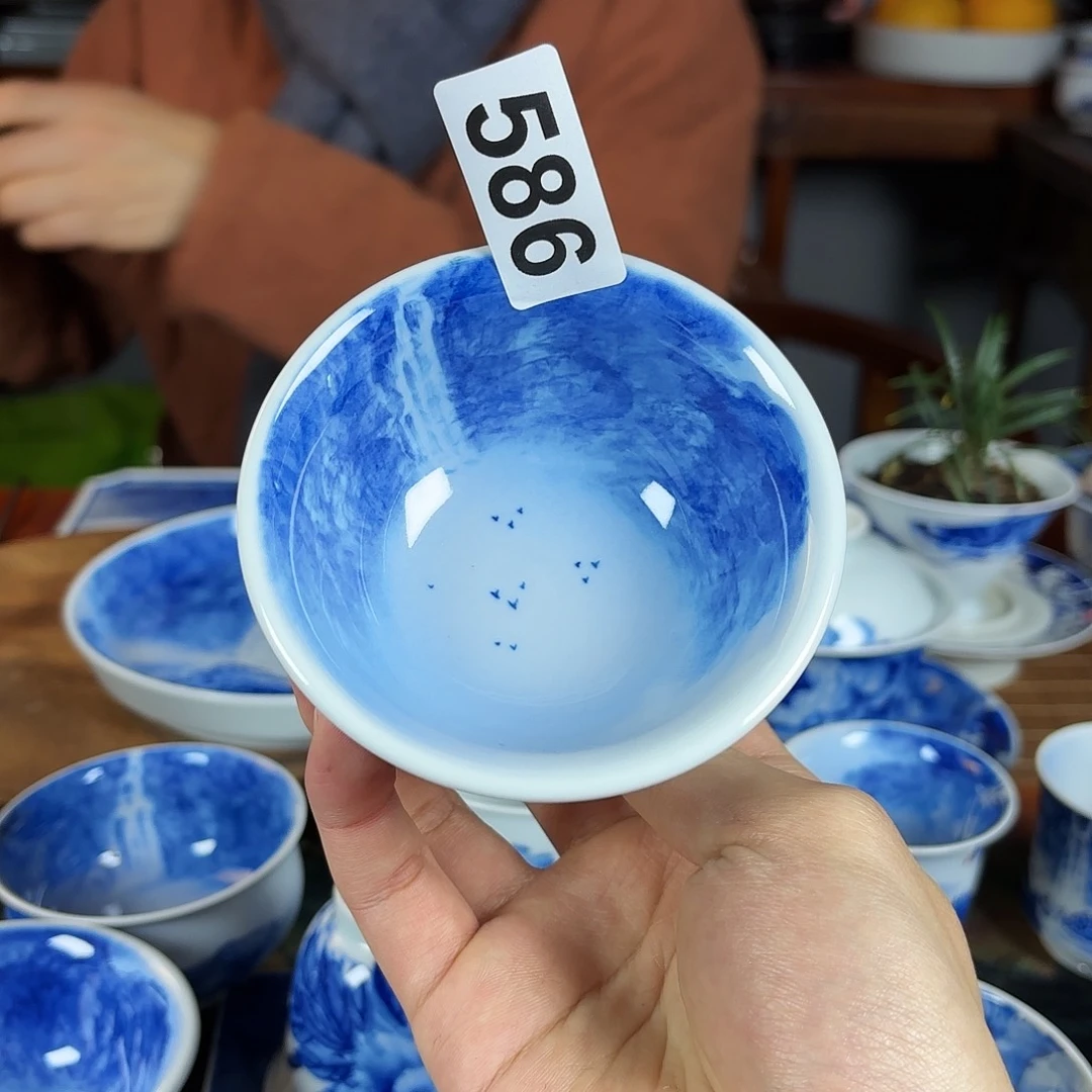 君**龙王庆龙老师手绘陶瓷