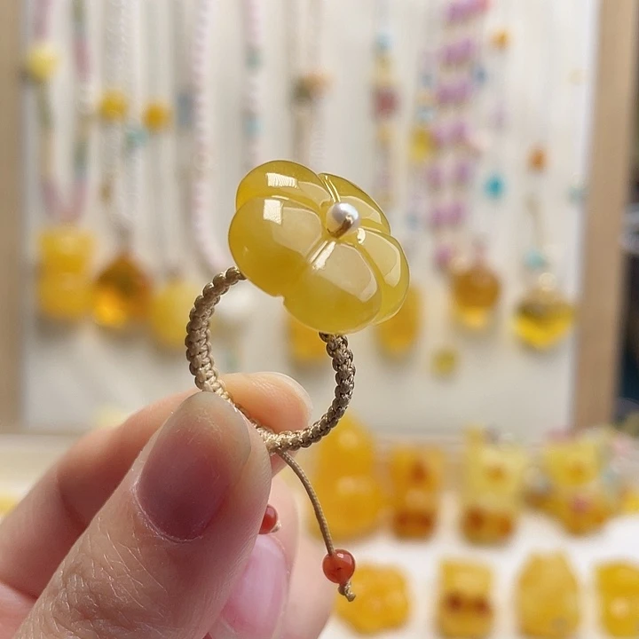 蜜蜡未镶嵌裸石戒指