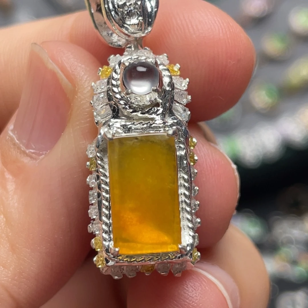 翡翠未镶嵌颈饰纯天然缅甸翡翠