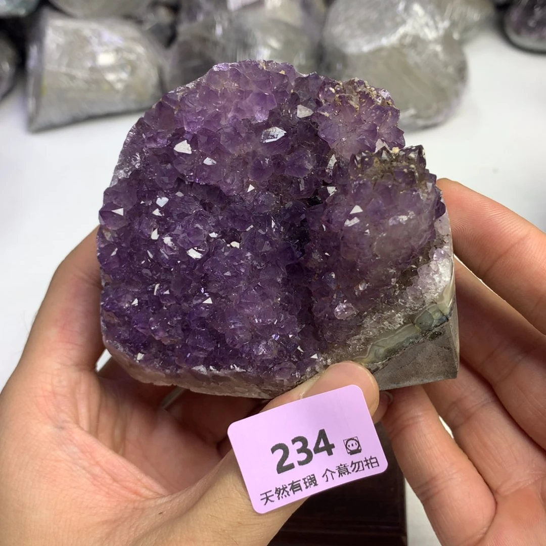 未镶嵌水晶大型摆件（非配饰）