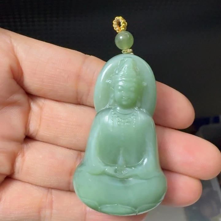 和田玉未镶嵌颈饰高货素衣猫眼观音