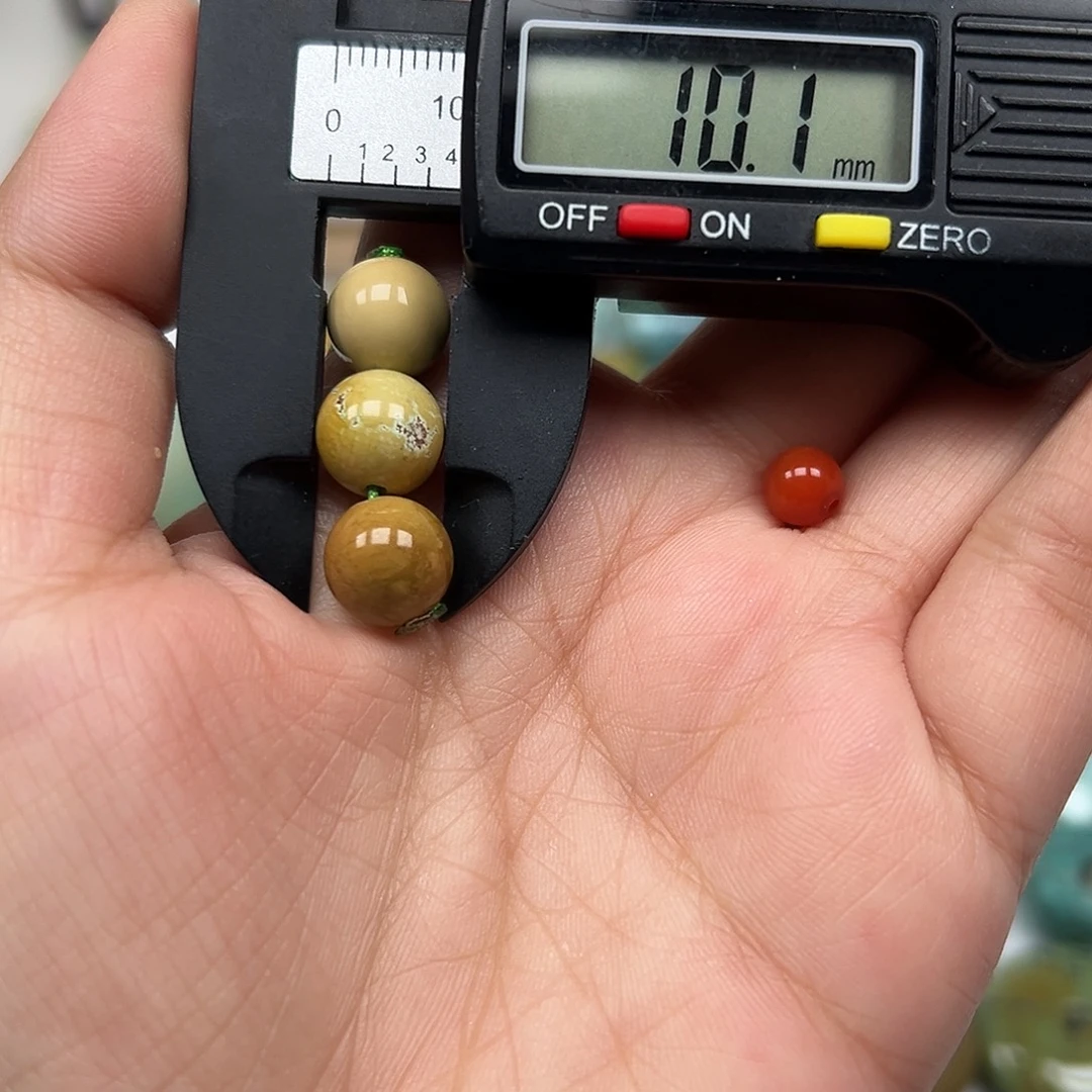 南红玛瑙未镶嵌珠宝奇石