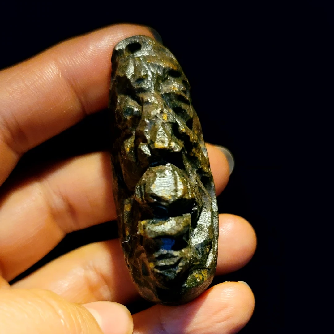 一斗光/纯手工雕刻/手把件/摆件/艺术品/吊坠/挂坠/原石雕刻/石刻