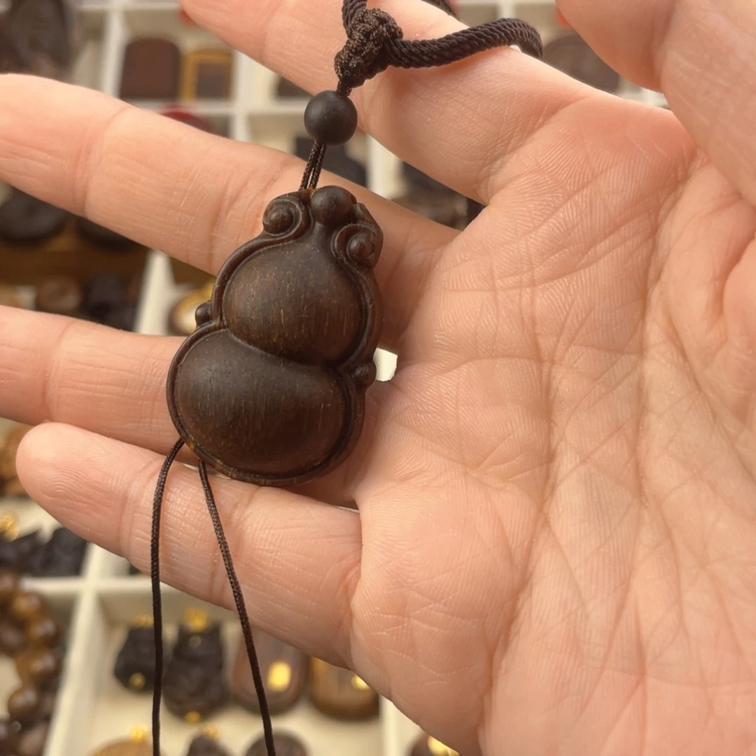 木质类葫芦脖挂吊坠一套