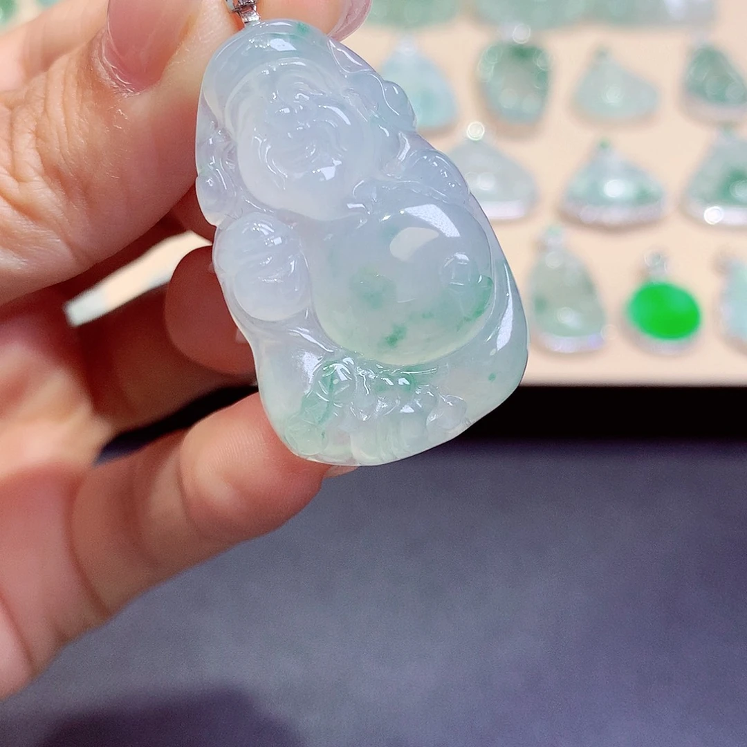 颈饰18K金镶嵌翡翠翡翠