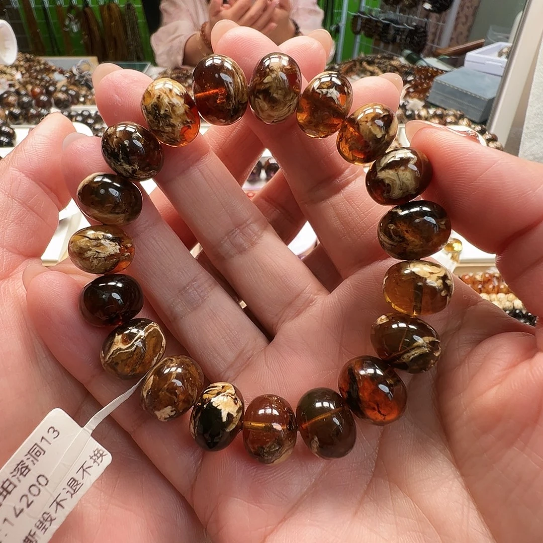 让***会琥珀未镶嵌裸石抚顺琥珀13溶洞
