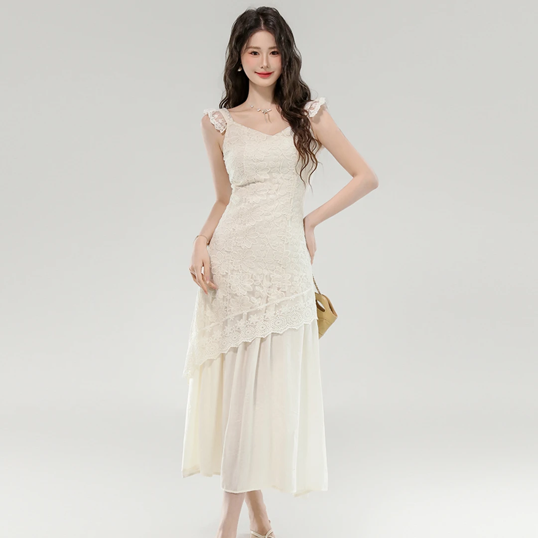 蕾丝吊带连衣裙女夏季轻奢高级感绝美修身显瘦富家小千金无袖长裙