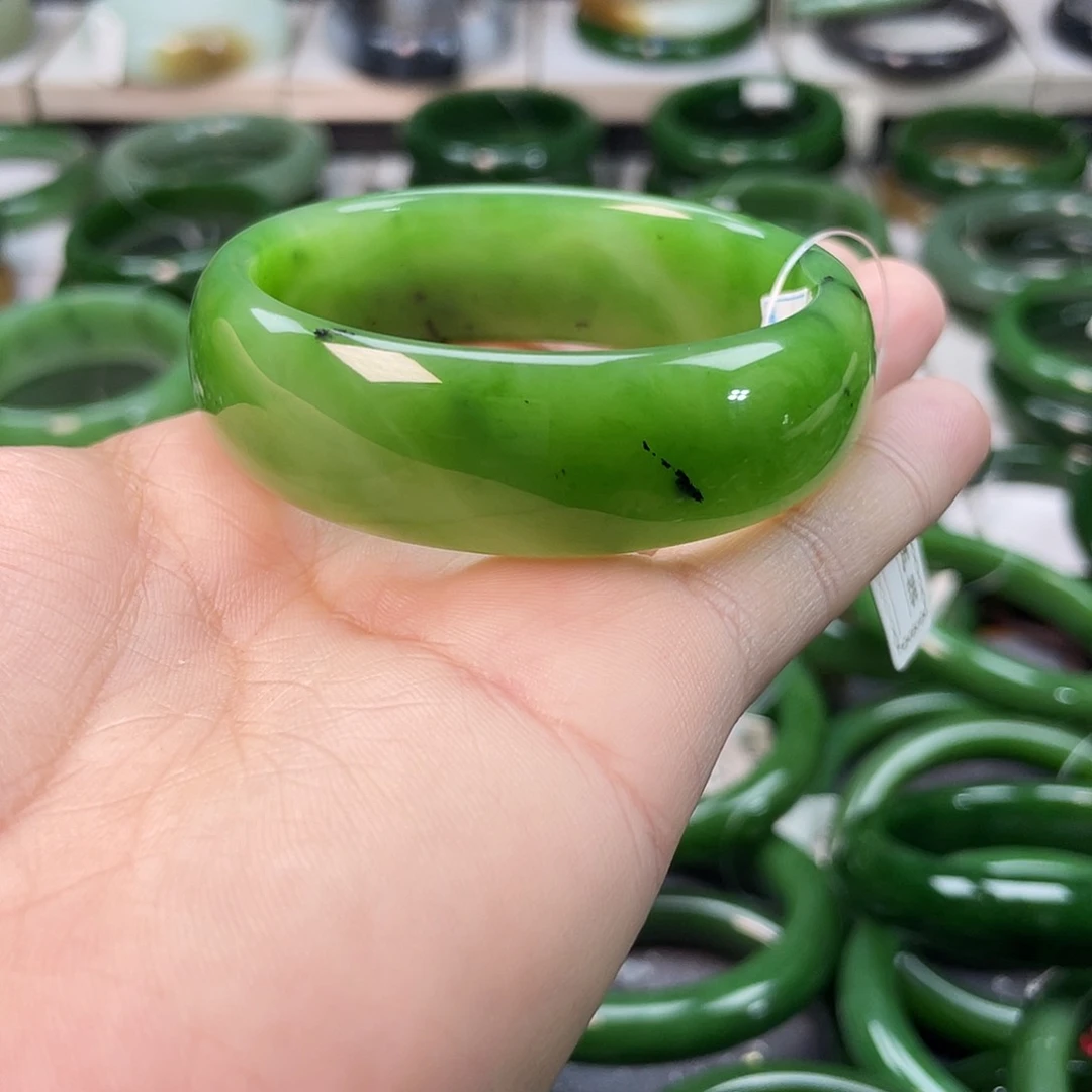 和田玉（碧玉）手镯未镶嵌