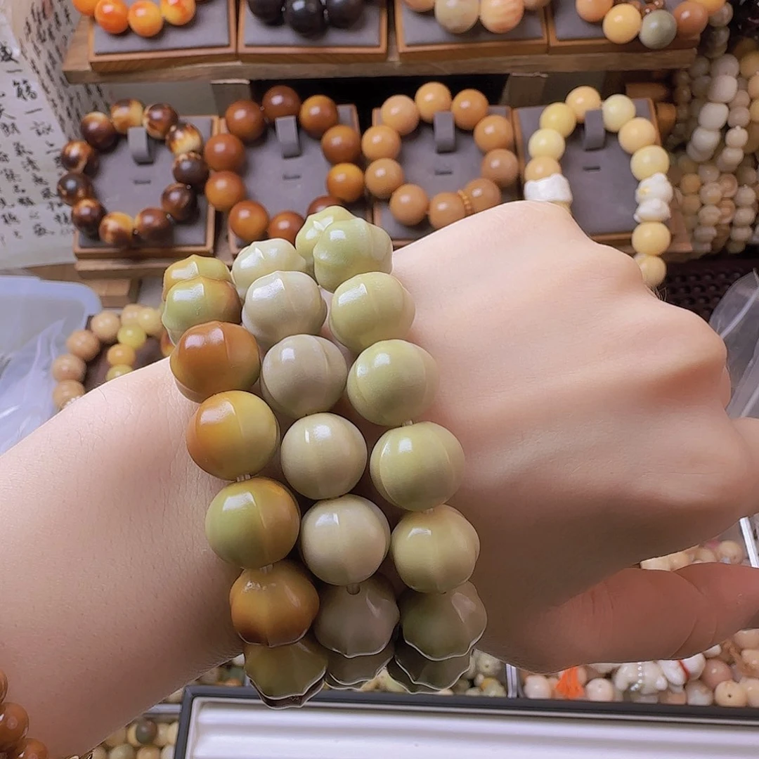 菩提根/象牙果手串15mm雕刻鲨鱼背17颗