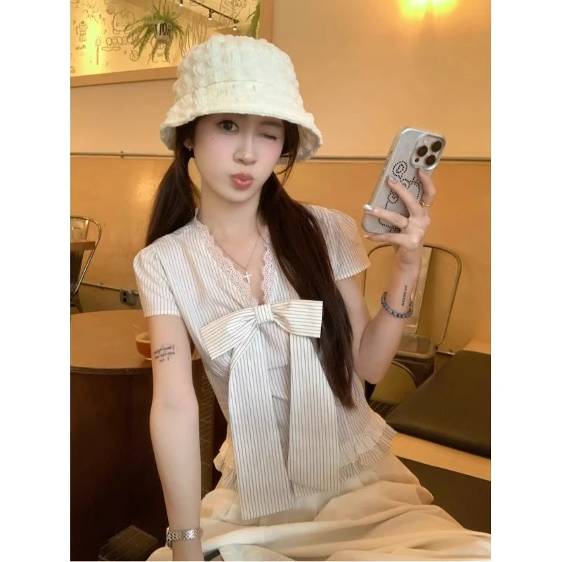 设计感法式气质蕾丝花边蝴蝶结条纹衬衣女装夏季小众别致衬衫上衣