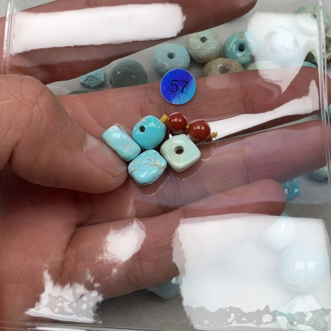 南红玛瑙未镶嵌珠宝奇石