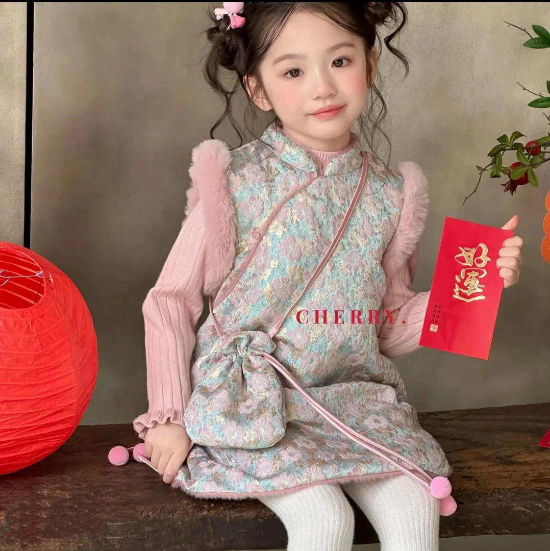 2025秋冬年服儿童中式夹棉背心裙冬季盘扣提花裙子女童国风连衣裙