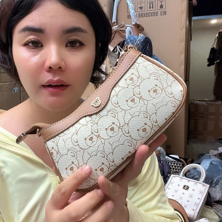 PVC包包包包包包吧
