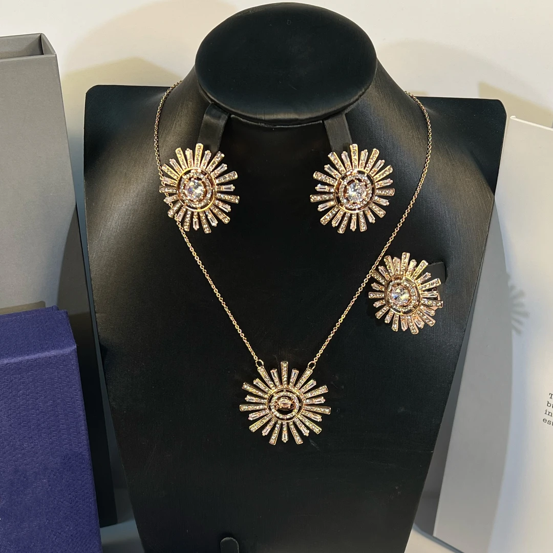 铜合金项链 Xyuer谢雨儿高品质定制款立体太阳花首饰套装