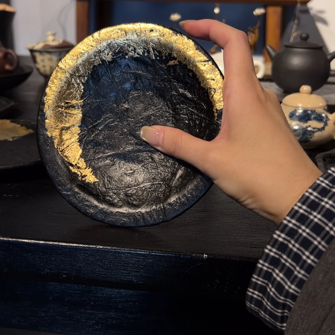 陶瓷。       陶瓷。