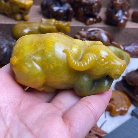 蛇纹石玉未镶嵌颈饰123