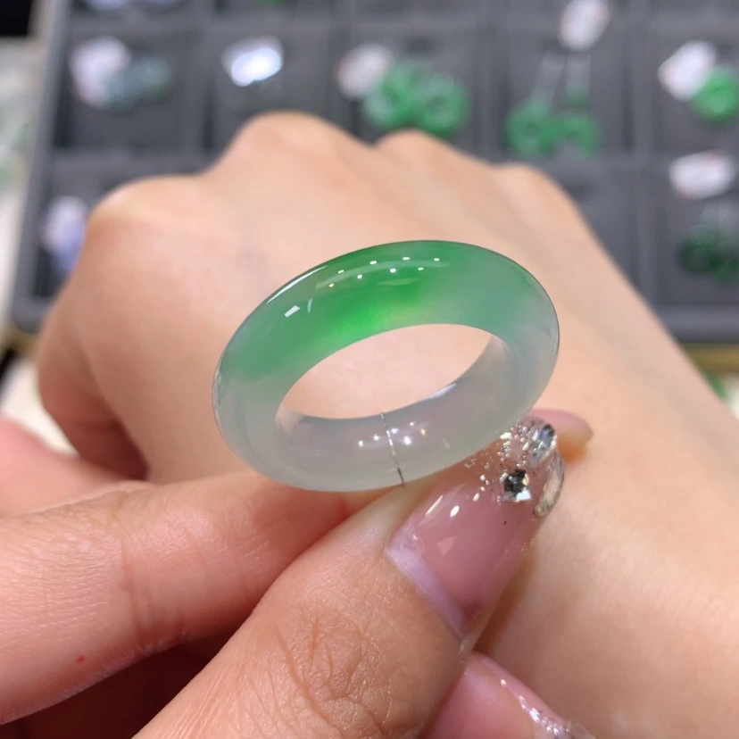 【闪购商品】翡翠戒指未镶嵌暗*