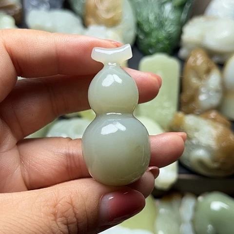 颈饰未镶嵌和田玉小****0