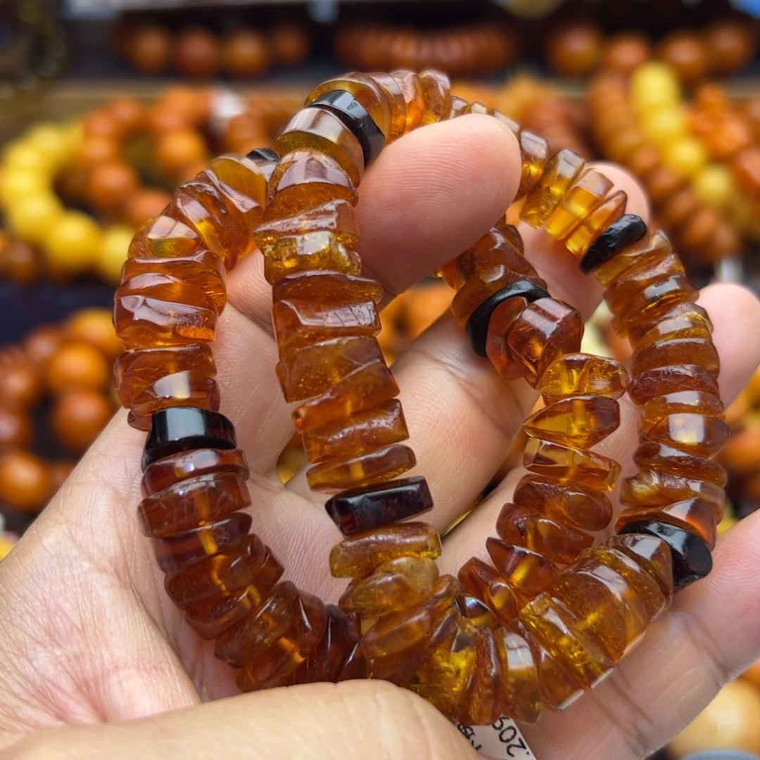 未镶嵌琥珀珠宝奇石多样性发其一