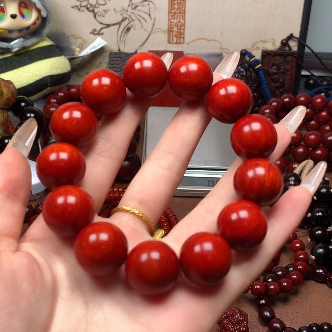 刘***北檀香紫檀（小叶紫檀）1.8顶泥