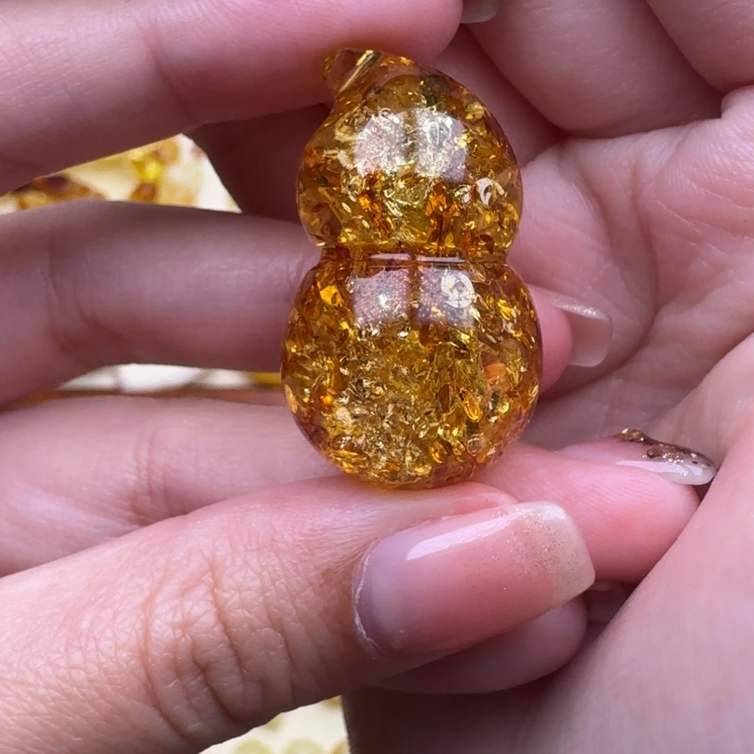 琥珀未镶嵌裸石13号