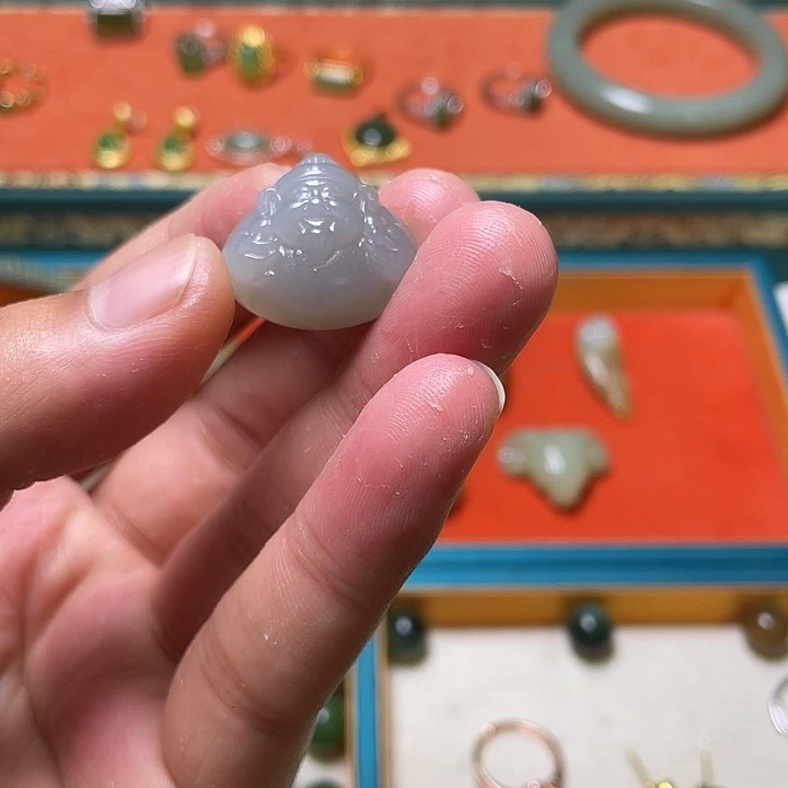 和田玉（糖玉）未镶嵌颈饰