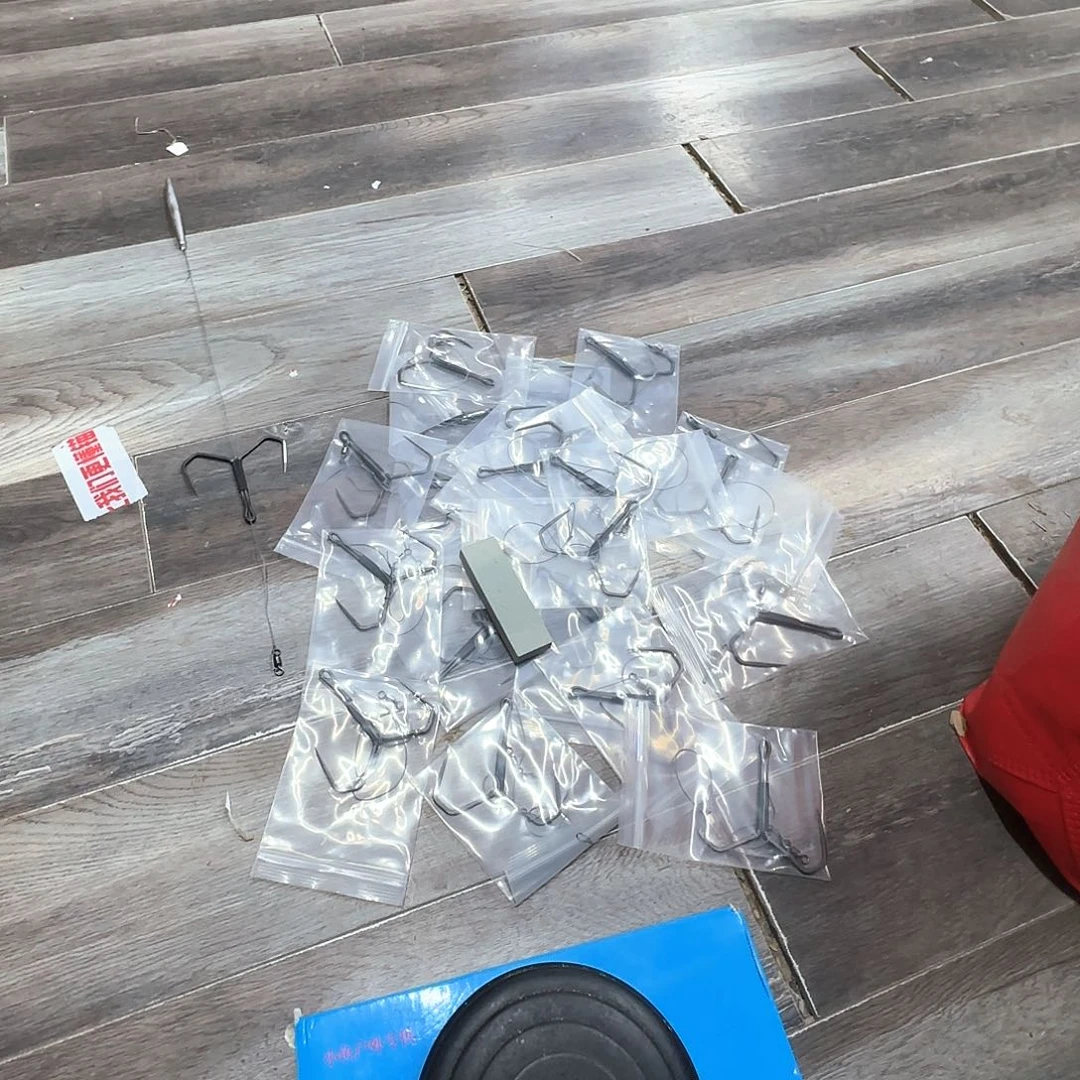 单排蝴蝶钩中号22副