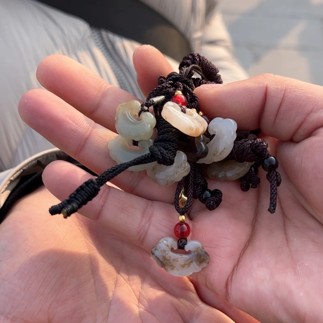 和田玉颈饰未镶嵌1