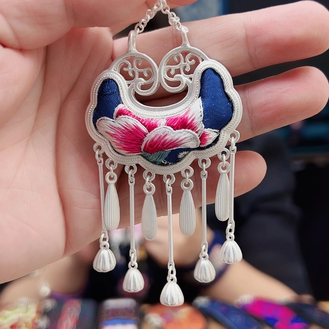 刺绣手工刺绣工艺905