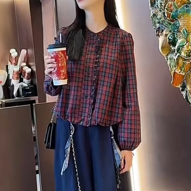 通勤秋季格子设计感衬衫2025年百搭流行时髦女装长袖独特漂亮小衫
