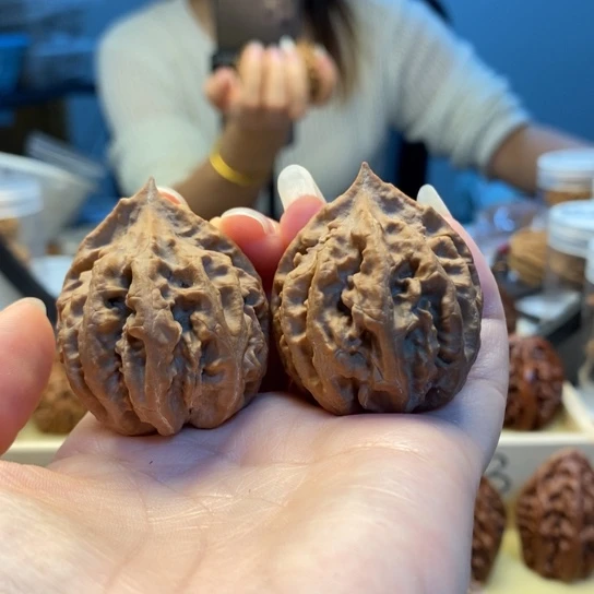 把件桃核金苹果楸