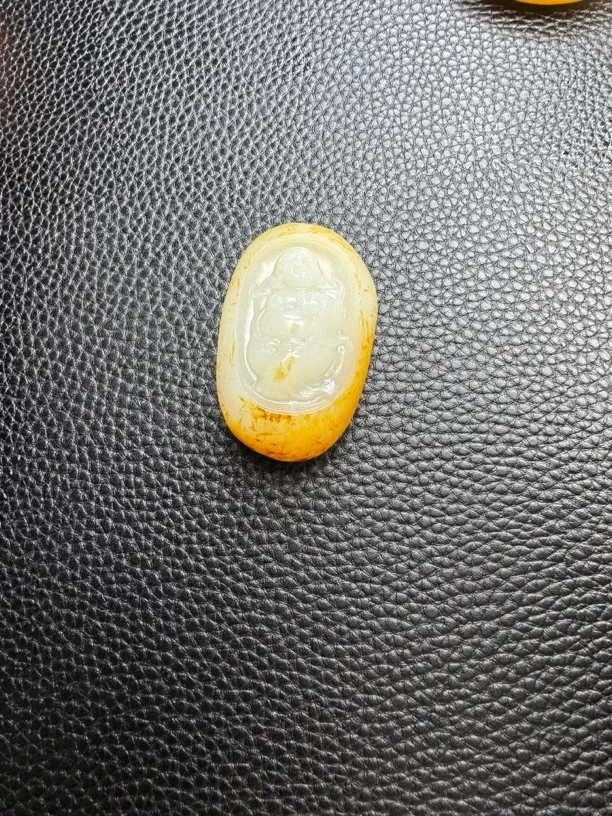 新疆和田玉佛公吊坠