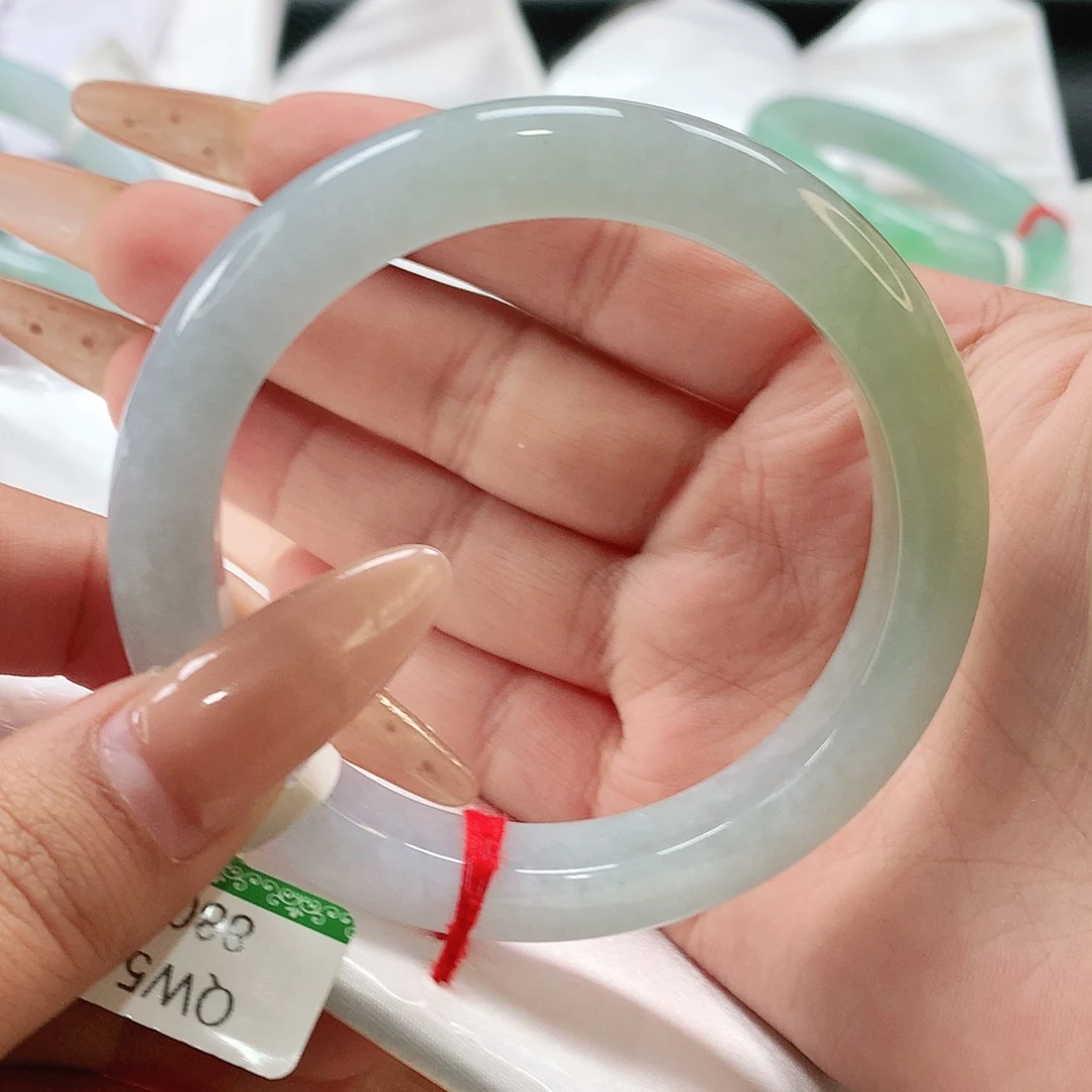 翡翠未镶嵌手镯缅甸天然翡翠