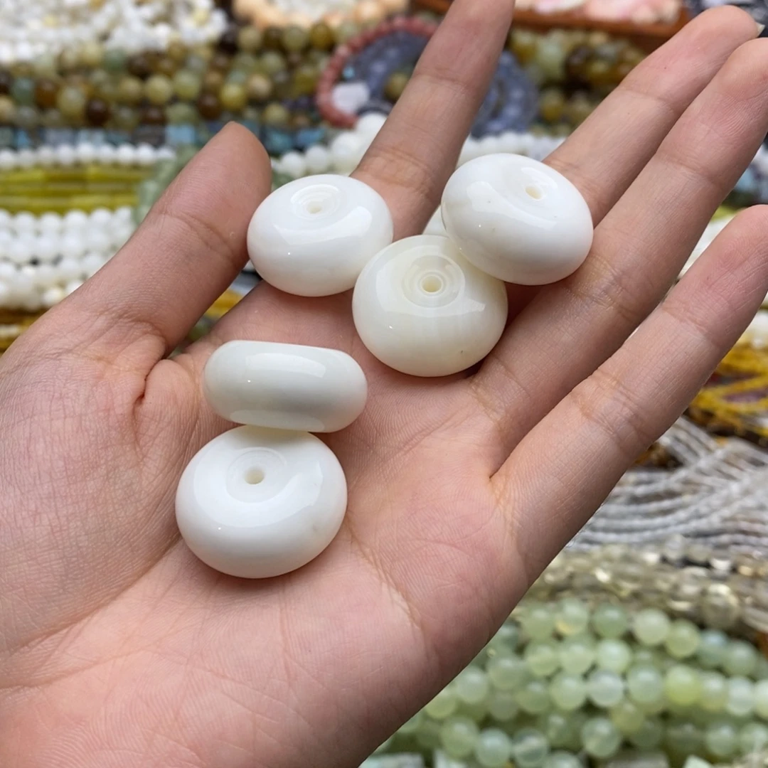 未镶嵌玛瑙/玉髓珠宝半成品一个12×23mm车贝壳面包圈天然