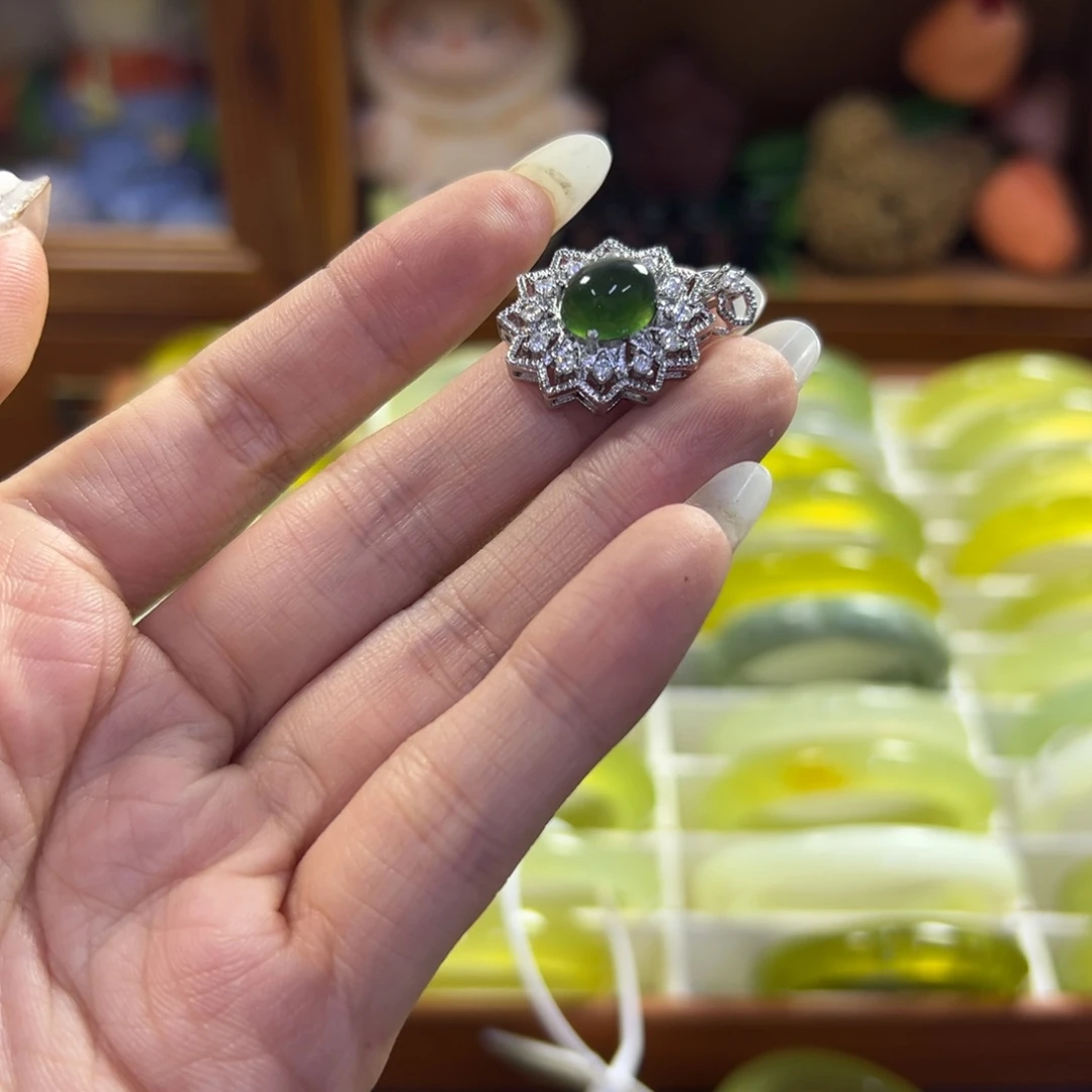 蛇纹石玉未镶嵌手镯11