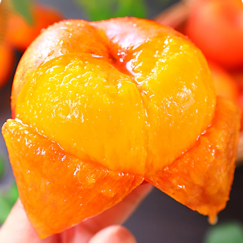 彩虹油蟠桃蒙阴新鲜水果黄金奶油扁桃甜蜜油桃应当季黄油桃包邮