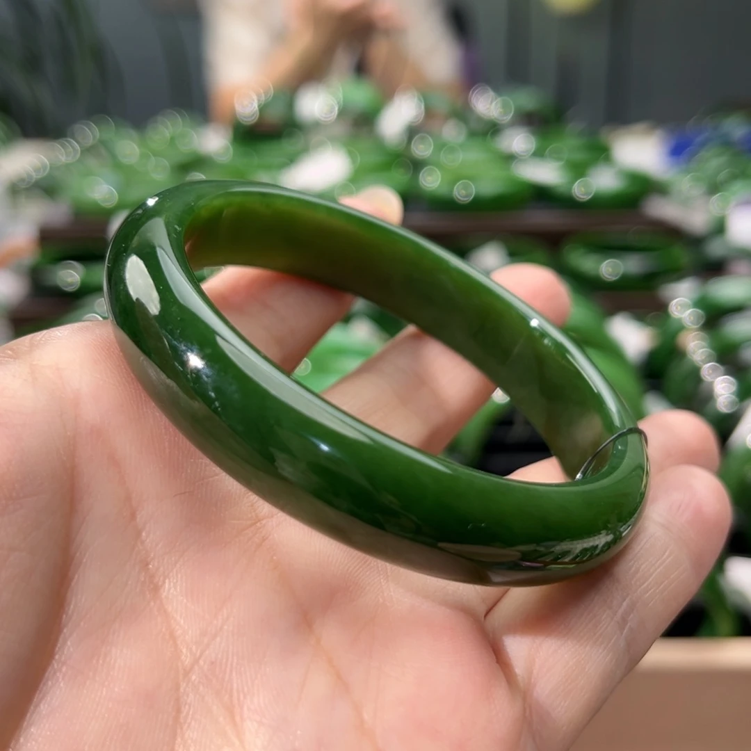 和田玉（碧玉）手镯未镶嵌