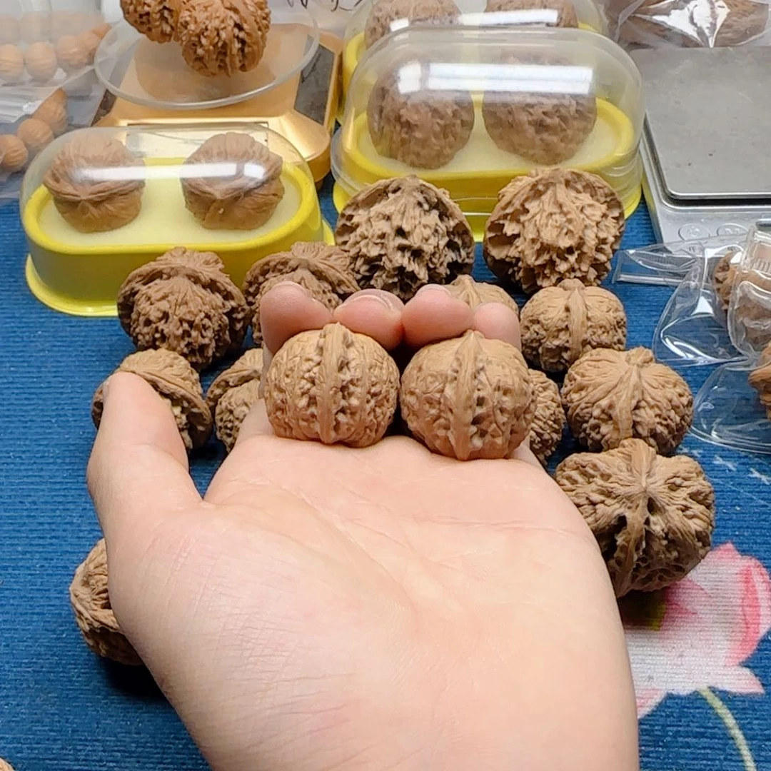 文玩核桃吊坠青*乾隆磨