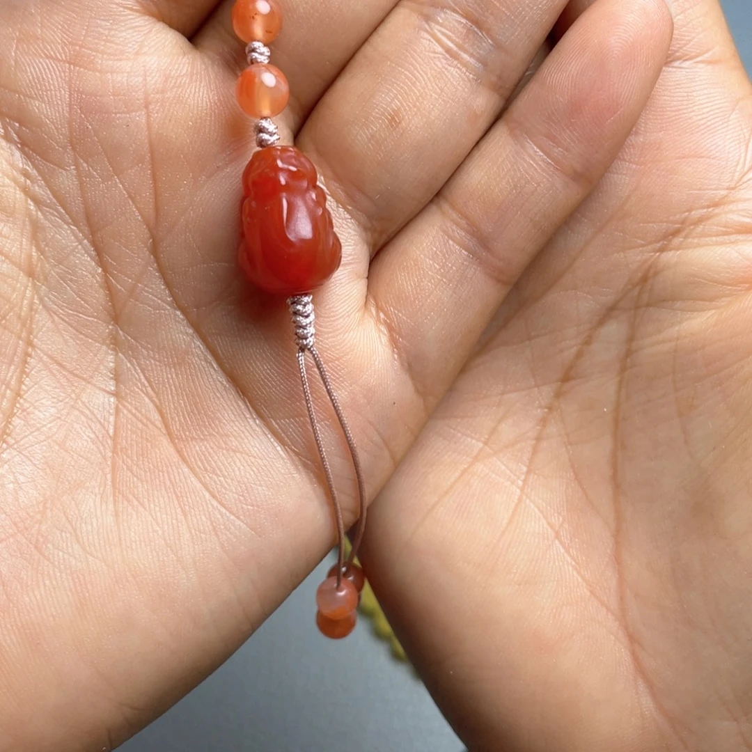 柴***红南红玛瑙未镶嵌颈饰