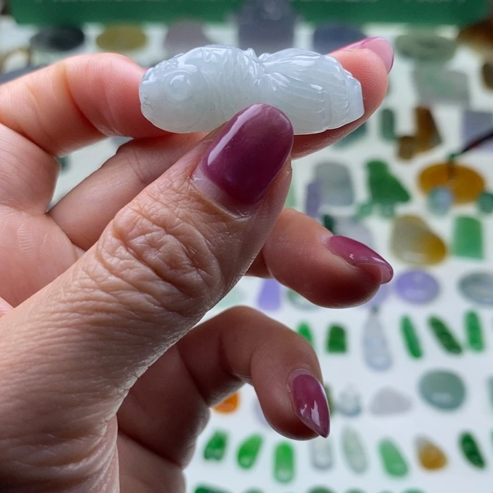 翡翠未镶嵌挂件天然翡翠