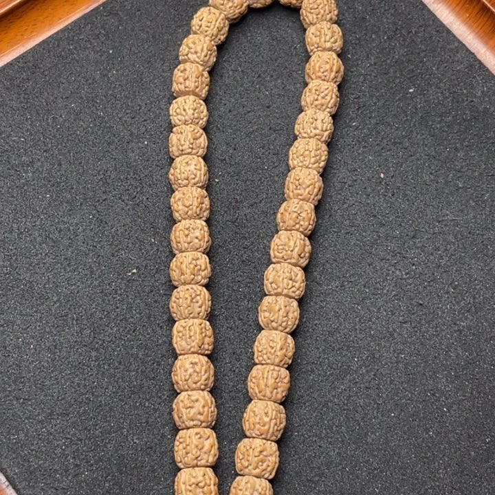 金刚菩提吊坠风**雕定制龙切一代龙手串尺寸9