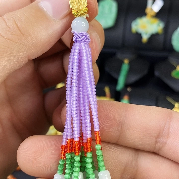 翡翠未镶嵌颈饰吊坠