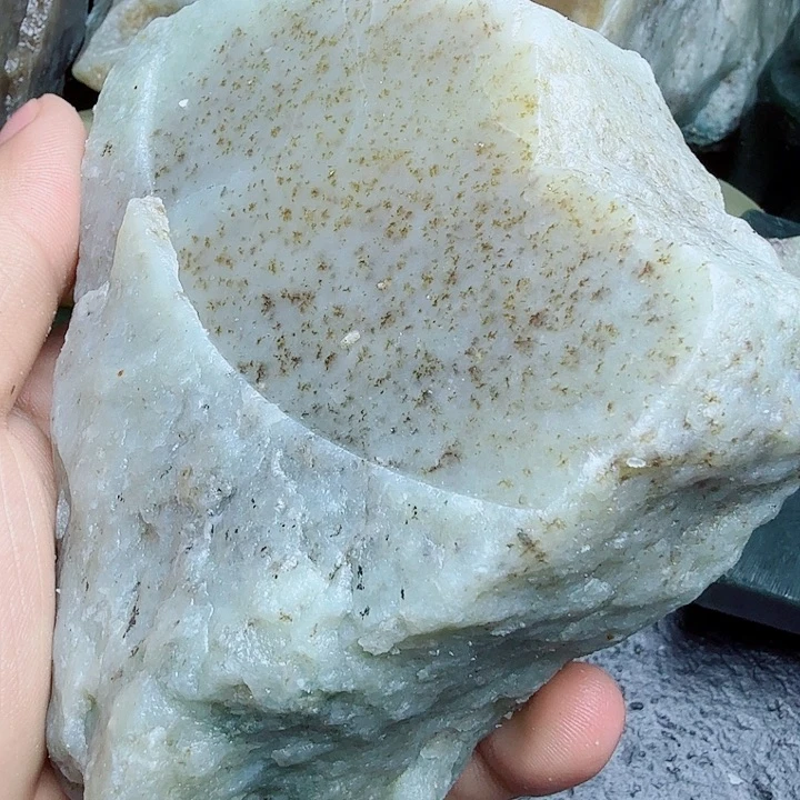 未镶嵌和田玉（糖玉）珠宝奇石