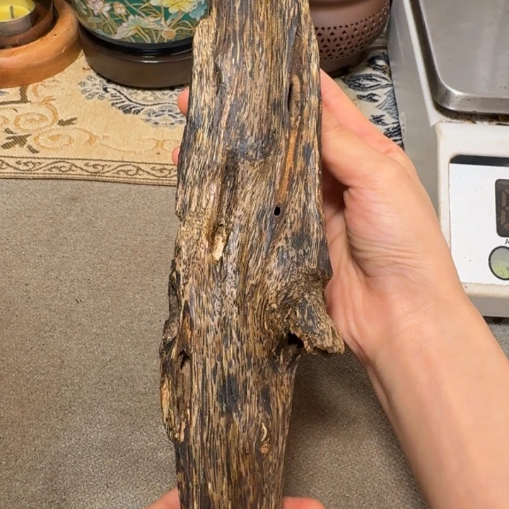 肖***理沉香碎屑沉香棋楠紫棋高端虫漏树心油块料147克