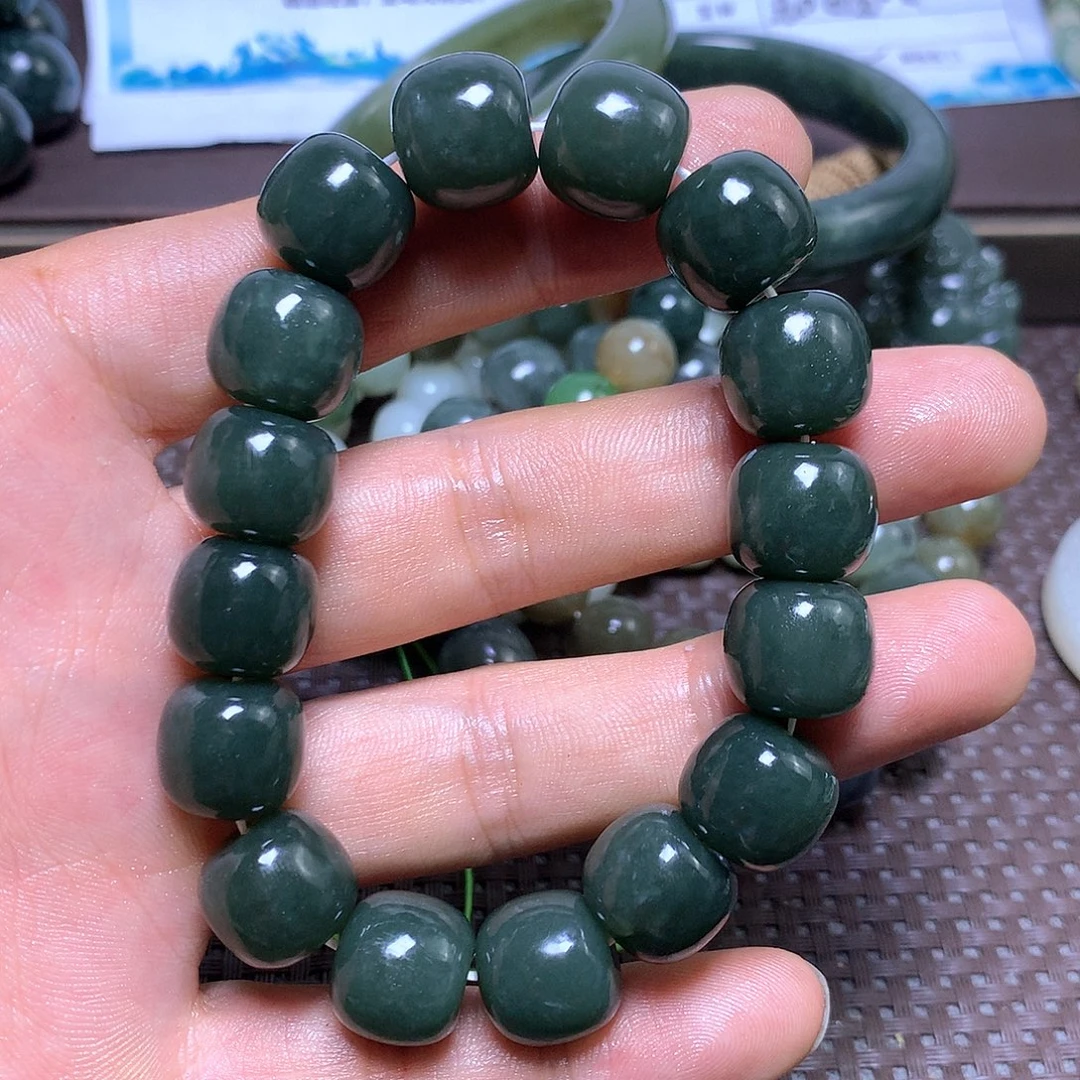 颈饰未镶嵌和田玉14