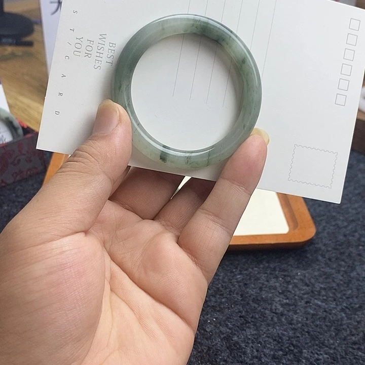 石英质玉未镶嵌手镯1038